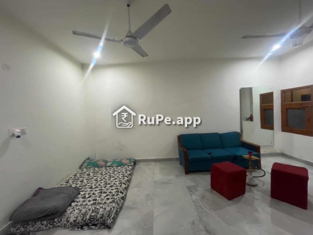 Charmwood Village Faridabad 1 Bhk Rent Living Area Charmwood Village Faridabad 1 Bhk Rent Living Area