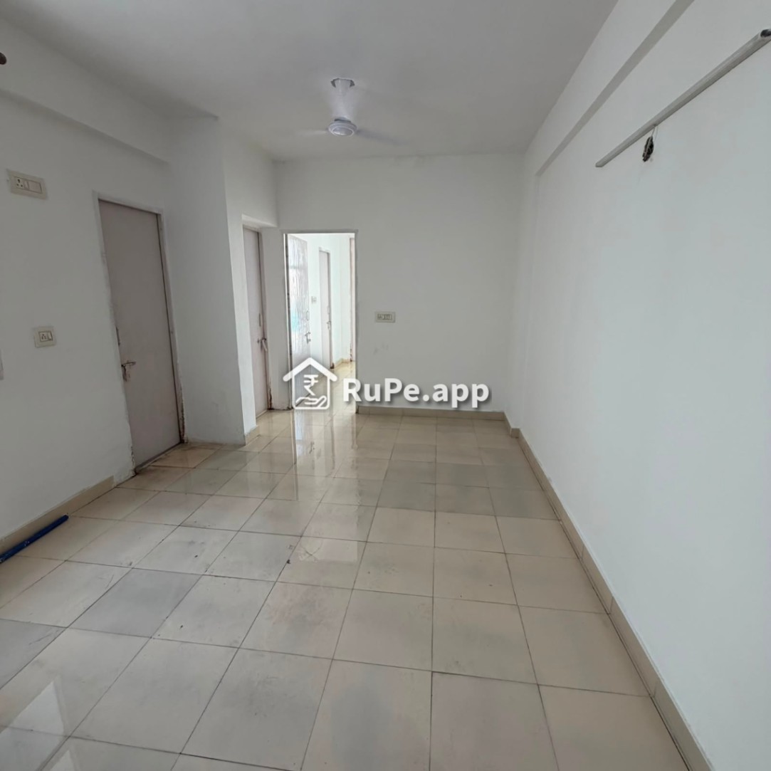 Living Area Well Maintained 2 Bhk Flat In Sector 86 Faridabad
