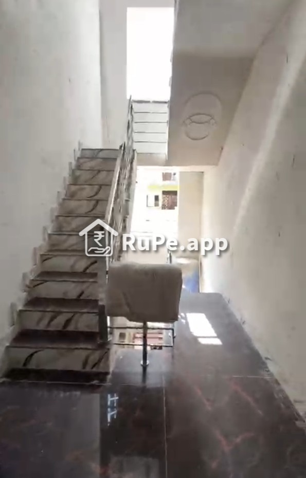 Entry Stairs Ballabhgarh Faridabad 2 Room Set Rent