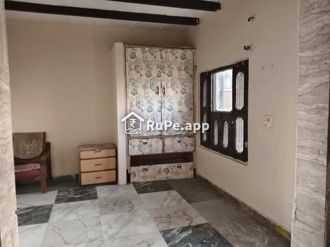 2 Room Set For Rent In Sector 3 Faridabad With Terrace Room2 2 Room Set For Rent In Sector 3 Faridabad With Terrace Room2