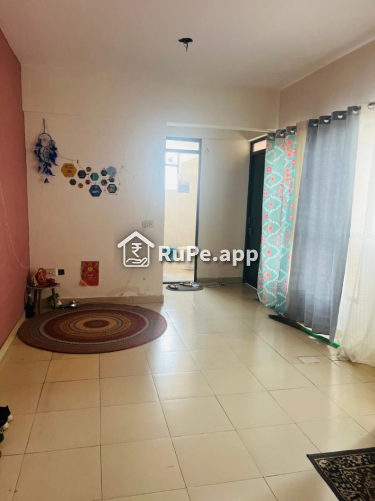Female Flatmate Needed In Sector 82 Faridabad Private Room