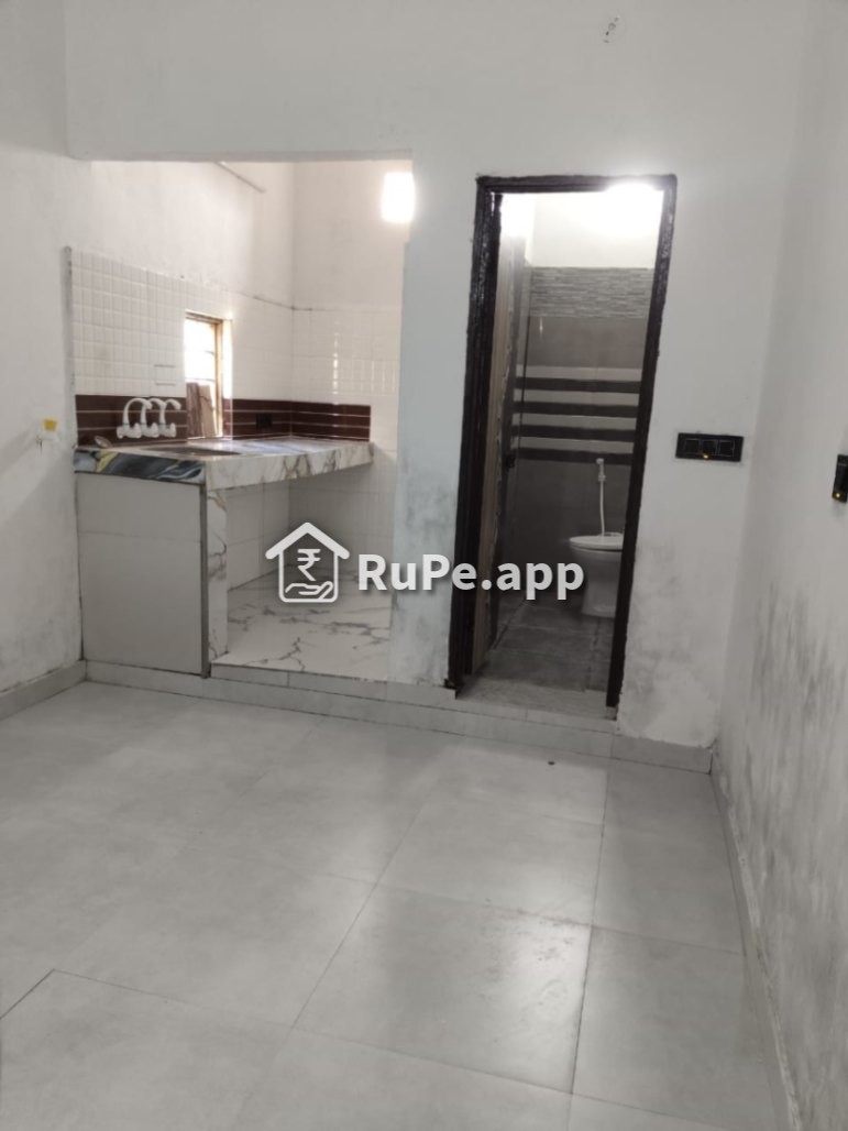 Kitchen 2 Room Set For Rent In Sunped Village Faridabad