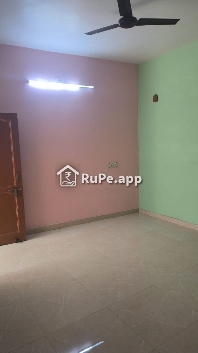 Bedroom 2 Room Set For Rent In Shyam Colony Faridabad Near Metro Bedroom 2 Room Set For Rent In Shyam Colony Faridabad Near Metro
