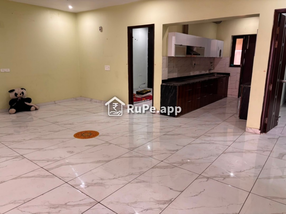Kitchen Area 3 Bhk Plus Study Independent Floor For Rent In Sector 64 Faridabad