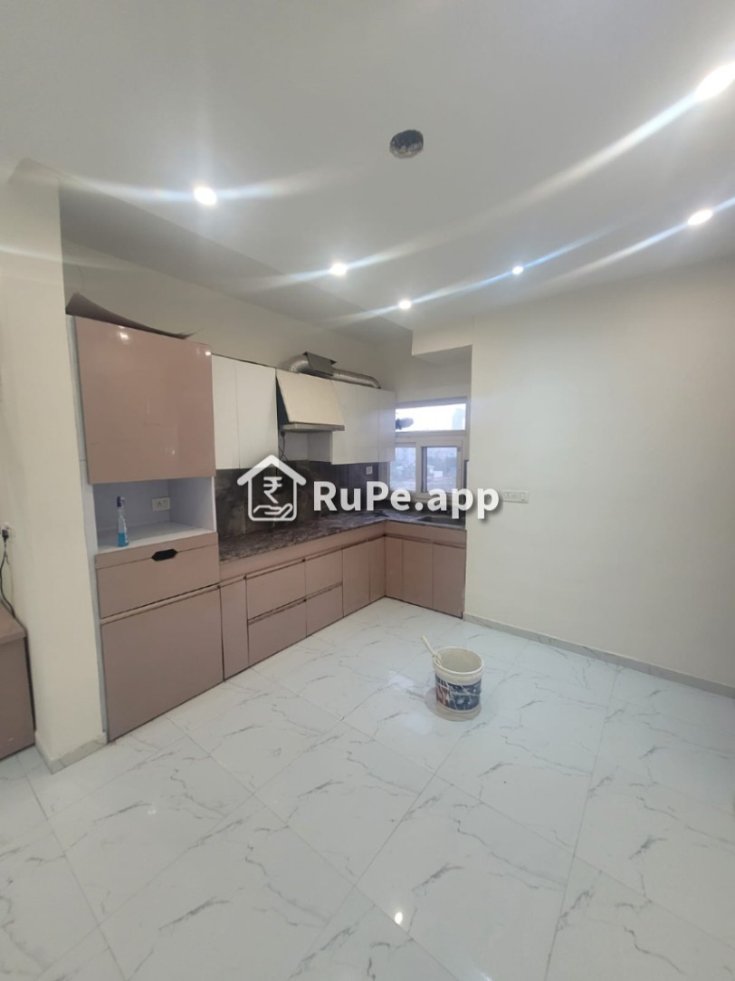 Kitchen Pic 3 Bhk Semi Furnished Apartment For Rent In Pivotal Paradise Sector 62 Gurgaon Kitchen Pic 3 Bhk Semi Furnished Apartment For Rent In Pivotal Paradise Sector 62 Gurgaon