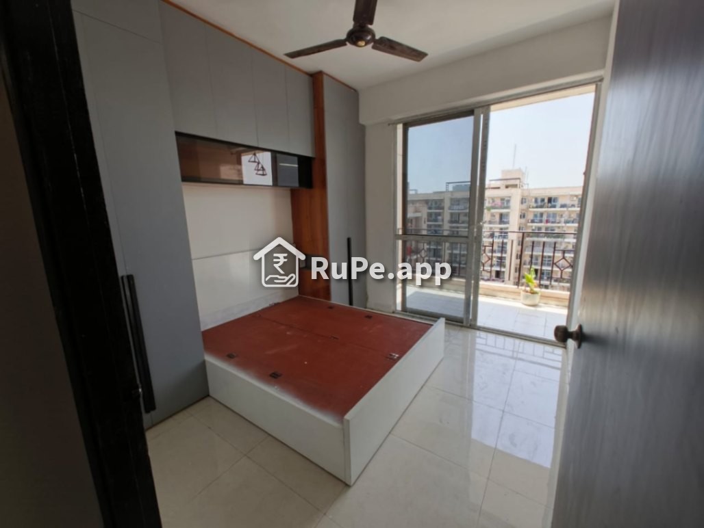 Bedroom View 2 Bhk Semi Furnished Flat For Rent Andour Heights Sector 71 Gurugram Bedroom View 2 Bhk Semi Furnished Flat For Rent Andour Heights Sector 71 Gurugram