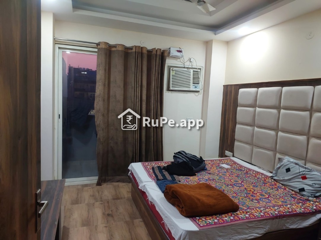 Bedroom Bhk For Rent In Sector Gurgaon