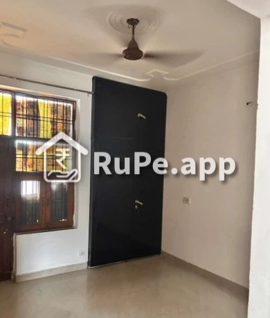 Room In 2bhk Flat For Rent Faridabad Housing Board Colony Img 5