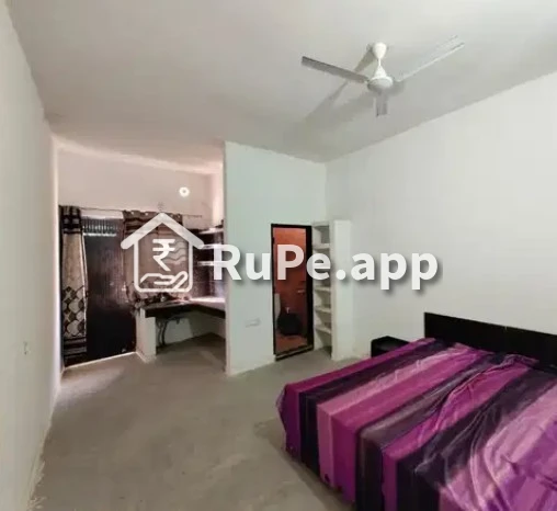 Room In 1bhk Flat For Rent Faridabad Shahpur Khan Village Img 3