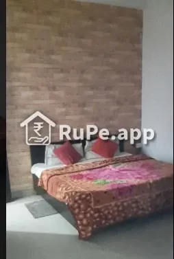 Room In Bhk Apartment For Rent Noida Sector Img